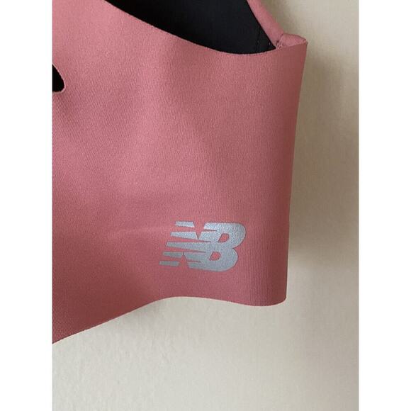 New Balance NB Fortiflow Pink Sportsbra Strappy Back Size 32B High Impact Bra - Picture 4 of 6